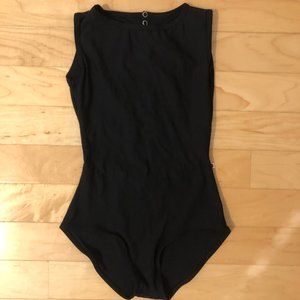 Yumiko Larissa Leotard
